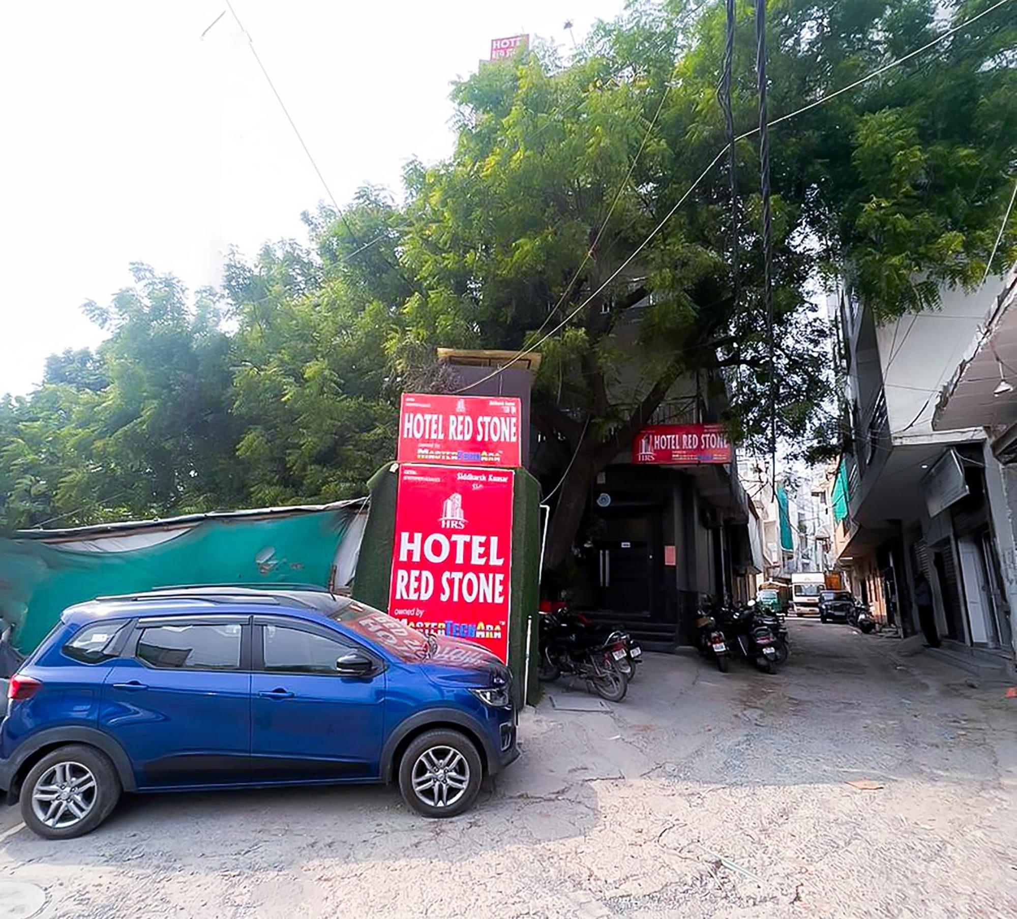 Couette-café Red Stone Near Igi Airport